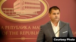 Портпаролот на Влада на Македонија, Миле Бошњаковски.  