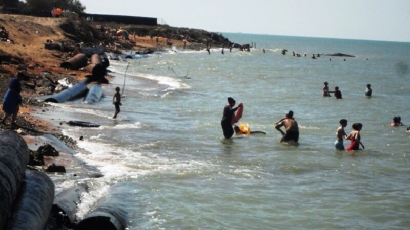 Türkmenistan: Hazar kenarlarynda gündizlerine suwa düşmek gadagan edilýär