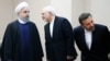 حسن روحانی، در کنار محمدجواد ظریف و محمود واعظی، دقایقی پیش از دیدار با رئیس‌جمهور ونزوئلا در آستانه پایتخت قزاقستان.