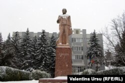 Statuia lui Lenin la Briceni