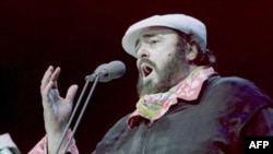 Luciano Pavarotti