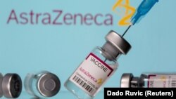 Marea Britanie ia în calcul să nu administreze vaccinul AstraZeneca pentru persoanele tinere