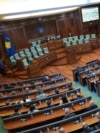 Deputetët në sallën plenare gjatë vazhdimit të seancës konstituive më 3 maj 2025. 