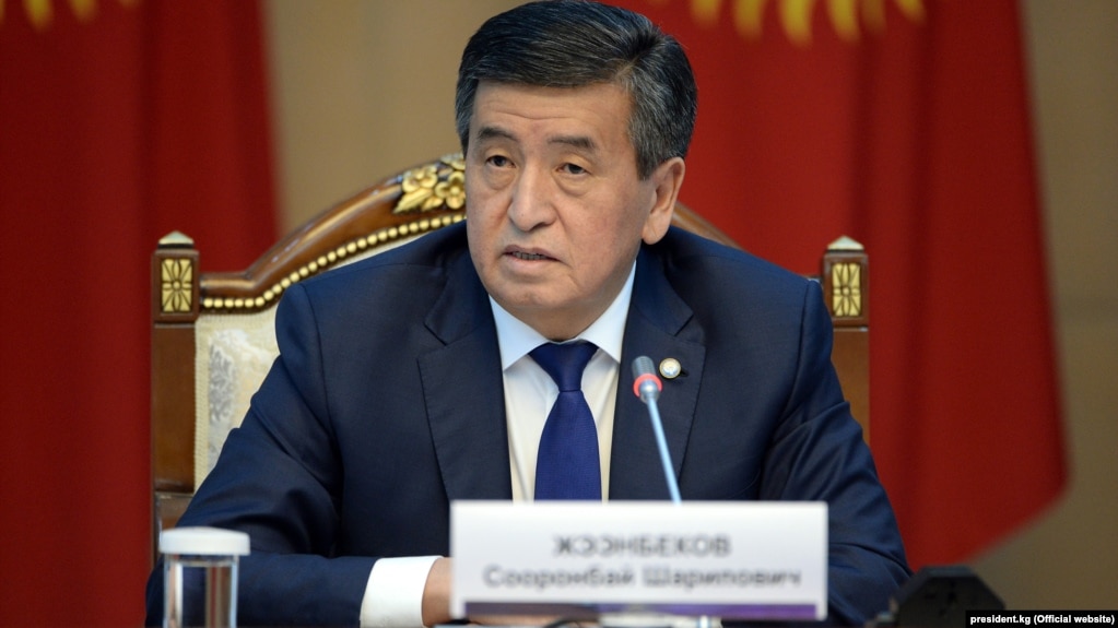 Qırğızstan prezidenti Sooronbay Jeenbekov. 