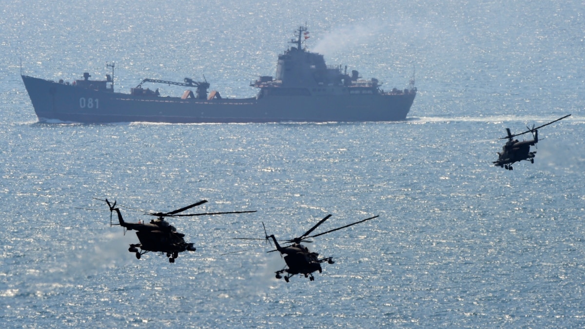 Російські військові провели масову висадку десанту в окупованому Криму
