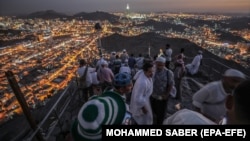 Muslim hajj pilgrims on their way to Mecca, Saudi Arabia, on August 15.
