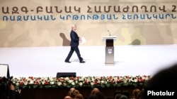 Armenia - President Serzh Sarkisian is about to give a speech at a conference in Yerevan, 20Apr2017.