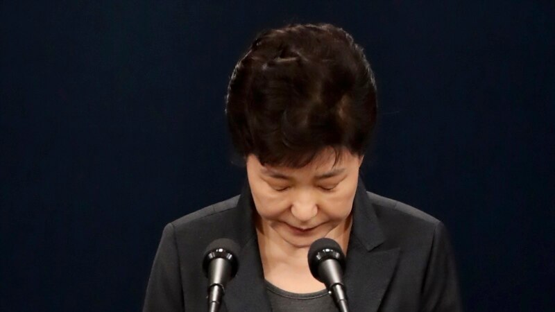 Түштүк Кореянын мурдагы президентине жаңы айып тагылды