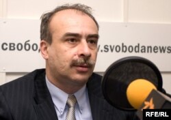 Таҳлилчи Артём Улунян