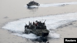 Nave militare americane în Golful Persic, în timpul exercițiilor internaționale IMCMEX