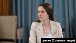 Ministra de Externe Oana Țoiu este unul din politicienii români care vorbesc cel mai des despre sprijinul Bucureștiului pentru parcursul european al Moldovei. 