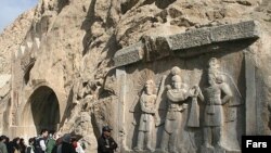 طاق بستان در کرمانشاه، متعلق به عهد ساسانیان