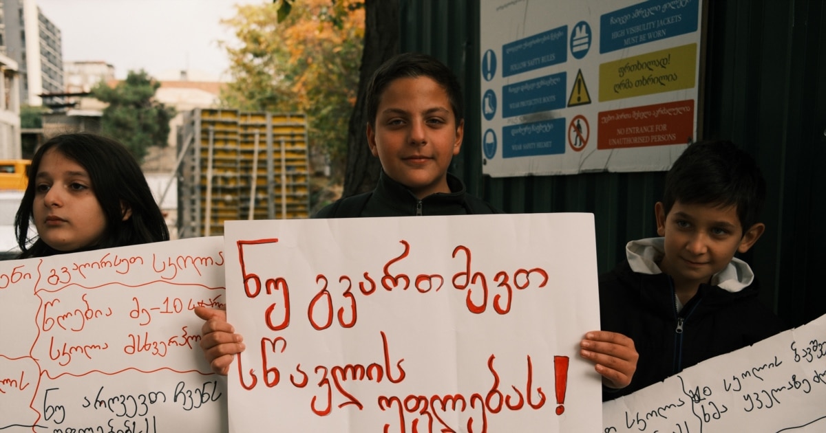 მე-10 სკოლის მოსწავლეებს შენობა გამოუყვეს, სწავლა ორშაბათიდან განახლდება