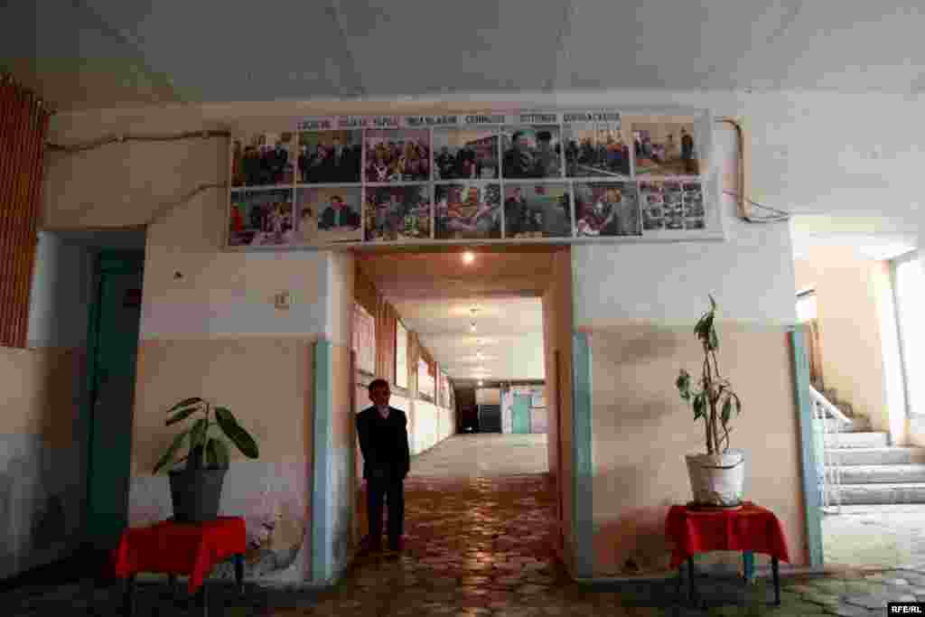 Ucqarlarda bəzi məktəblər #34