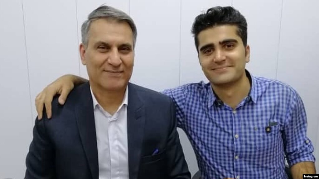 منوچهر بختیاری در کنار فرزندش، پویا بختیاری