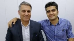 منوچهر بختیاری در کنار پسرش، پویا بختیاری از جان‌باختگان اعتراضات آبان ۹۸ 