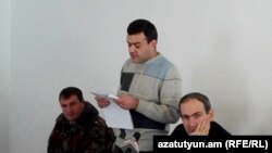 Никол Пашинян во время судебного заседания (архив)