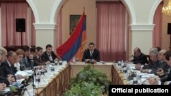 Armenia -- The cabinet of ministers meets in Vanadzor on October 1.