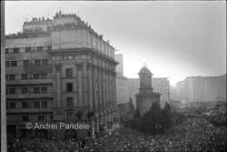 22 decembrie 1989, ora 16:00, rază de soare văzută din sediul Comitetului Central