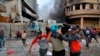 ادامه اعتراضات در عراق پس از استعفای نخست وزیر؛ آتش زدن آرامگاه محمدباقر حکیم
