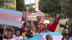 „Nu sărutăm lanțurile!”. A șasea ediție Gay Pride în capitala Muntenegrului