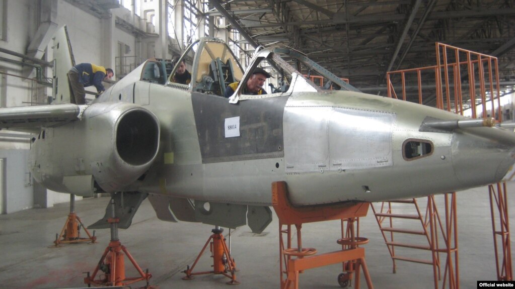 Тбилисский авиазавод, в основном, выпускал СУ-25, занимался капитальным ремонтом и модернизацией самолетов