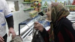 Təqaüdçü: 'Bir dəfə bazara gedəndə, 70-80 manat gedir'