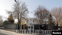 The U.S. Embassy in Ankara announced on its website that it would be closed on March 5 because of an an unspecified security threat. (file photo)