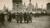 Немецкие военные перед Софийским собором, Киев, весна 1918 года