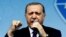 Președintele Erdogan adresîndu-se susținătorilor săi