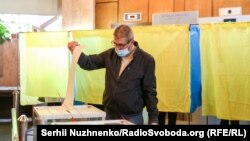 За попередніми даними ЦВК, найвищу явку спостерігали в Тернопільській області – 46,77%, найнижчу – в Донецькій (31,67%). 