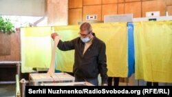 6 грудня в Кривому Розі відбувається другий тур виборів мера