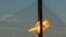 O dronă rusă cu reacție lovind un pod la Kiev pe 2 octombrie. 
