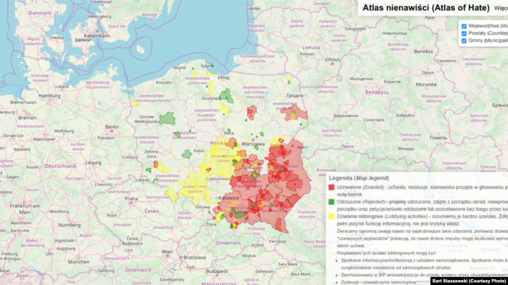 Карта Польши с отмеченными красным цветом территориями, "свободными от ЛГБТ"