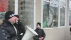 Belarus -- Small vendors protest action. Mins
