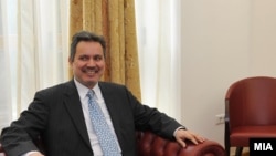 Aмбасадорот на Република Грција во Македонија, Харис Лалакос