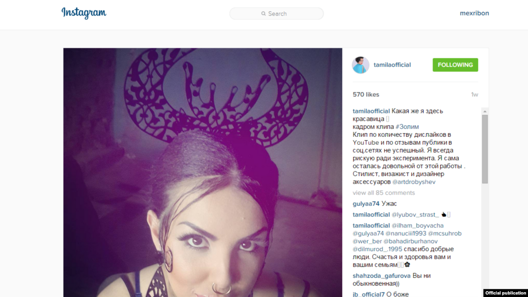 Qutidagi bosh porno video Mushuk jinsiy aloqa