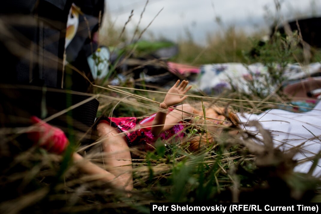 Scenes Of Tragedy At The Mh17 Crash Site