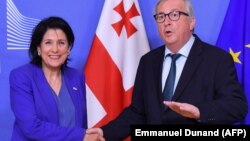 Президент Грузії Саломе Зурабішвілі та голова Єврокомісії Жан-Клод Юнкер на зустрічі у Брюсселі