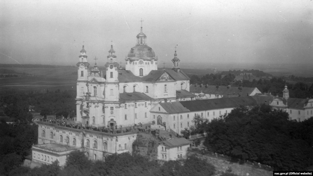 Почаївська лавра. Фотографія з періоду 1918–1939 років