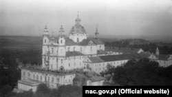 Почаївська лавра. Фотографія з періоду 1918–1939 років