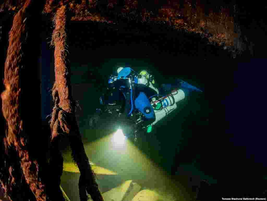 On September 30, a group of Polish divers announced they had found the wreckage of the Karlsruhe off the Polish coast. 