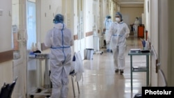 Armenia -- Medics at the Surb Grigor Lusavorich Medical Center in Yerevan, Armenia's largest hospital treating COVID-19 patients, June 5, 2020.