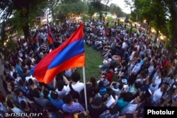 Yerevanda gediş haqqının artırılmasına etirazlar, 24 iyul 2013