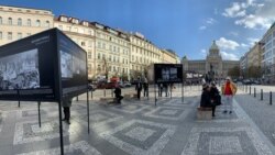 Вацлавська площа у Празі є символічним місцем – тут відбувались основні події і Празької весни 1968-го, і Оксамитової революції 1989 року