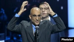 Armenia - American doctor Tom Catena speaks after receiving the 2017 Aurora Prize for Awakening Humanity at a ceremony in Yerevan, 28May2017.