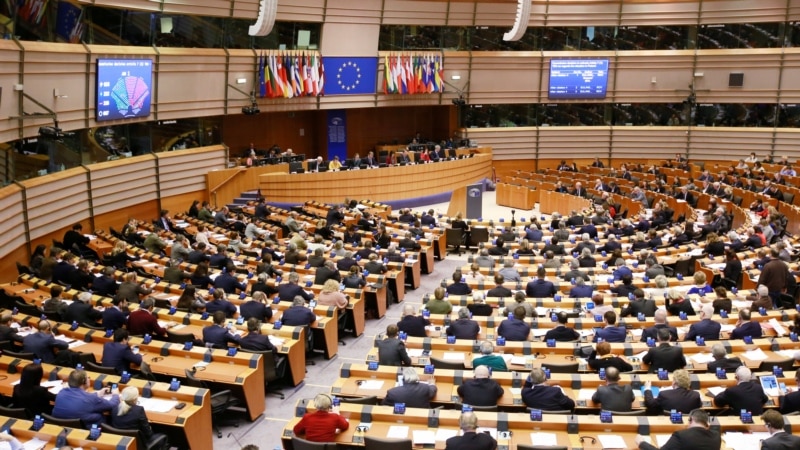 Европарламент депутаттары Орусиядагы чемпионатты бойкоттоого чакырууда 