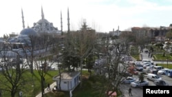Взрыв был устроен смертником на центральной площади Стамбула «Султан Ахмет».