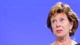 Comisarul european Neelie Kroes aflată la originea raportului UE despre presă... 