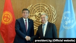 Кыргызстандын президенти Сооронбай Жээнбеков менен БУУнун баш катчысы Антониу Гутерриш.